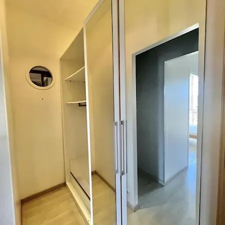 Vannie, Logement Cosy, Centre Ville, Avec Wifi 耶尔